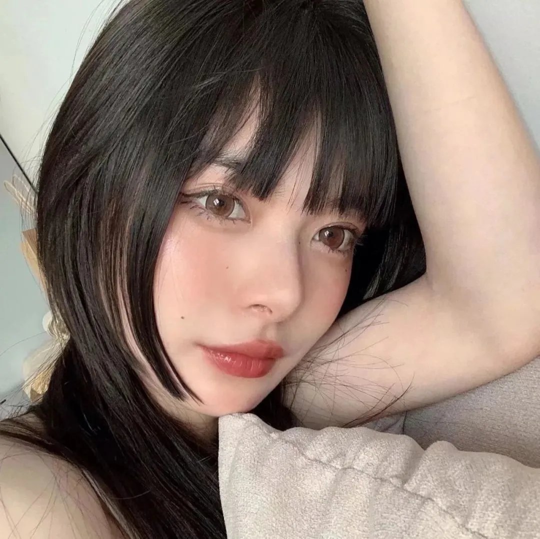 不一样的本能 海报